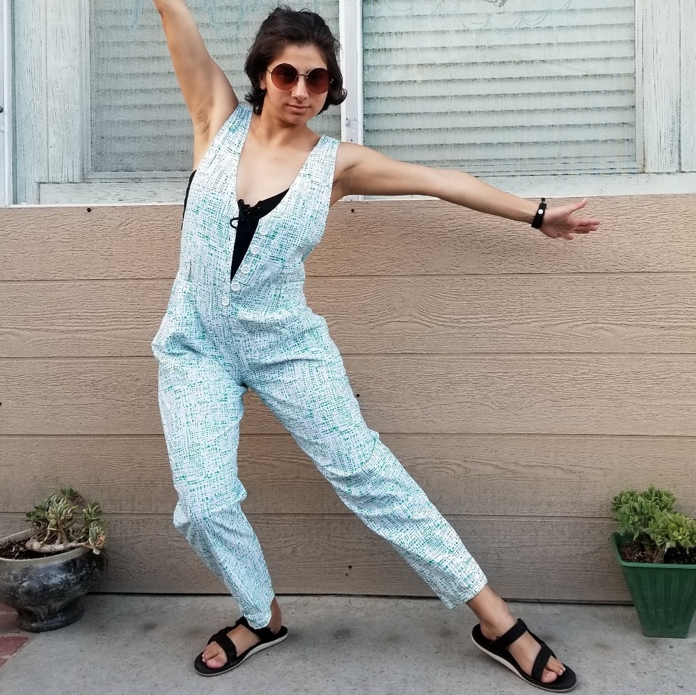 🌿🌼VINTAGE GREEN&WHITE JUMPSUIT🌼🌿